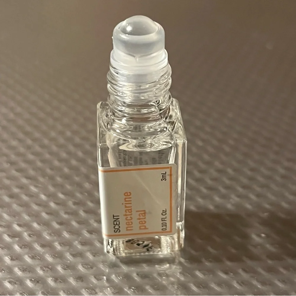Clean Reserve H2eau Nectarine Petal travel size, 3mL